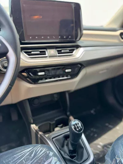 Suzuki Dzire GLX-9
