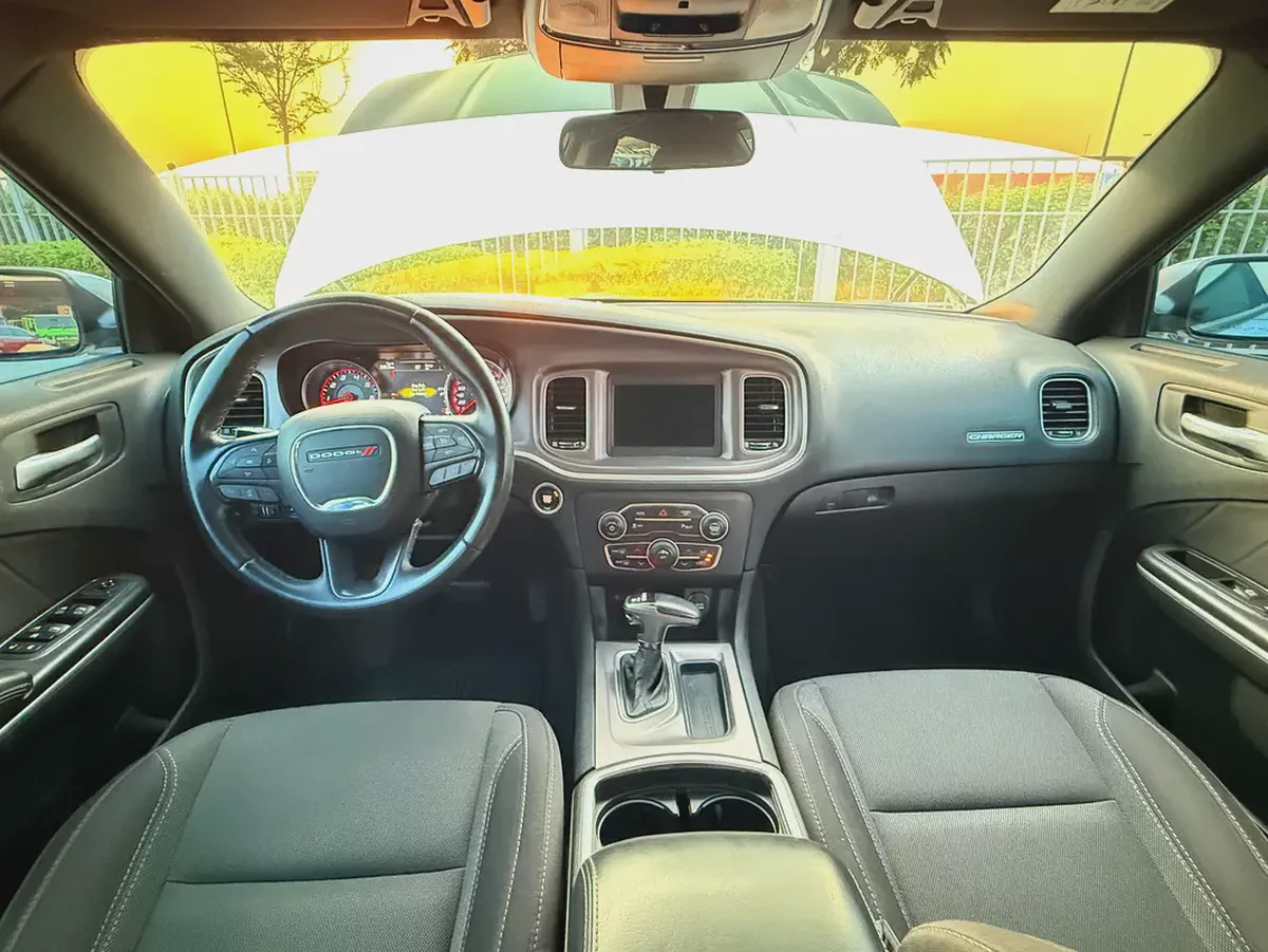 Dodge Charger SXT 2019 GCC! Perfect condition! Recently serviced!-15-15