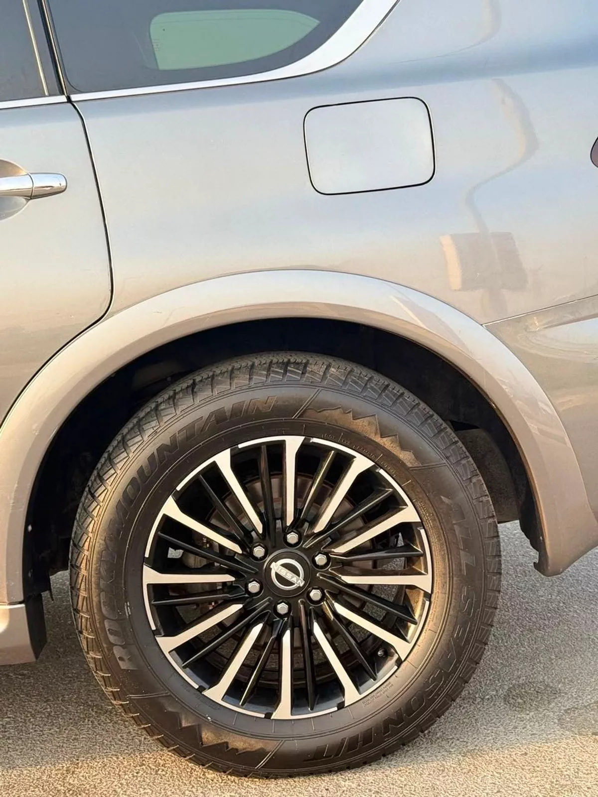 Nissan Armada SL-10-0
