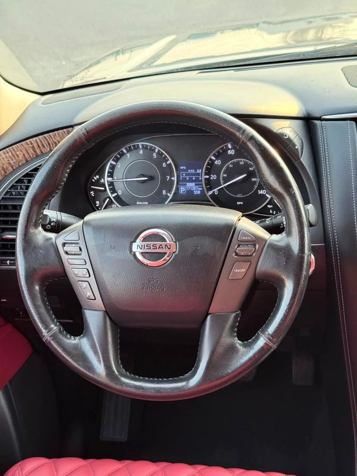 Nissan Armada SL-8-0