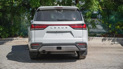 Lexus LX-Series LX 700h VIP-2