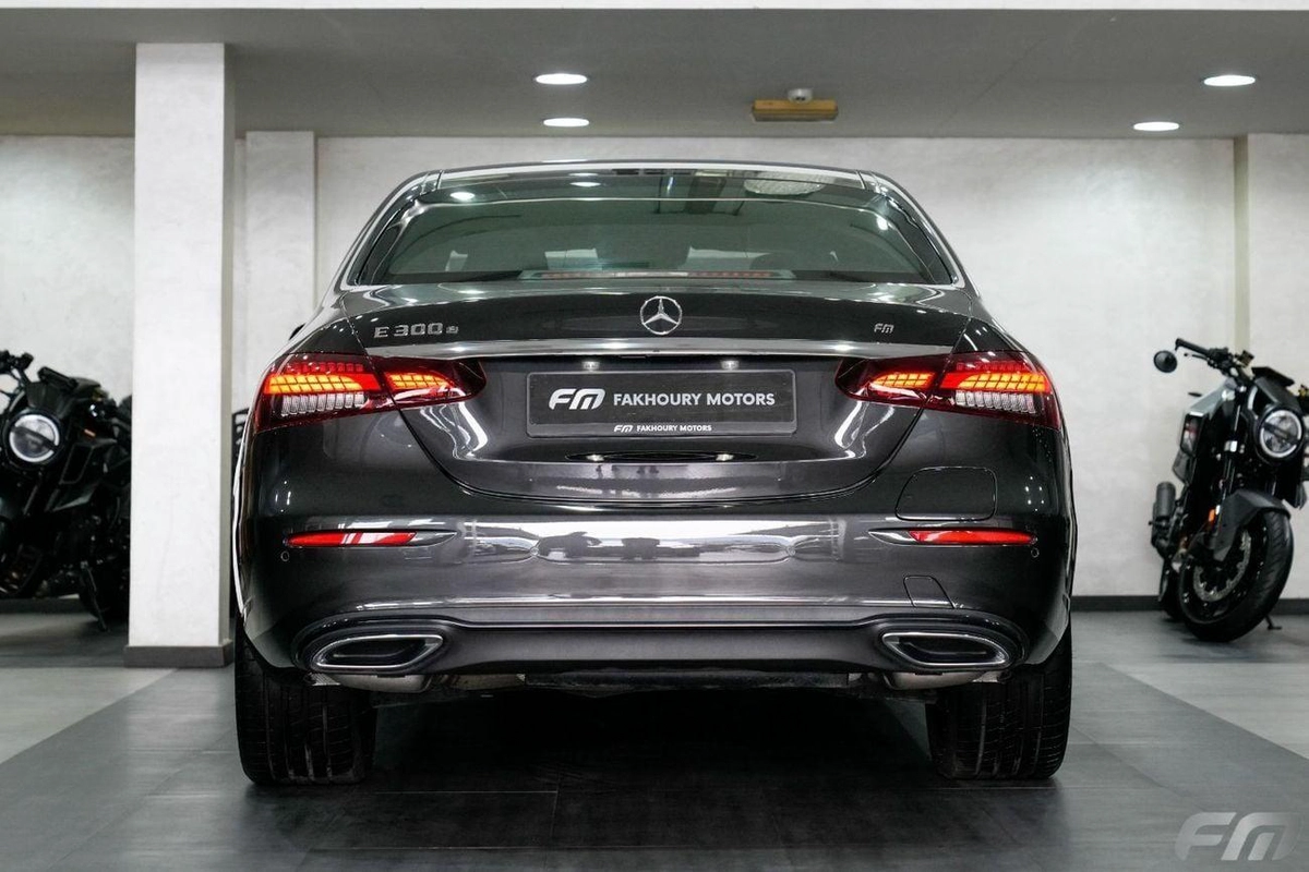 Mercedes Benz E300 PREMIUM PLUS HYBRID - IN ITS EXCELLENT CONDITION!!!