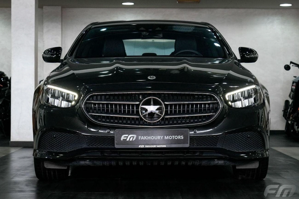 Mercedes Benz E300 PREMIUM PLUS HYBRID - IN ITS EXCELLENT CONDITION!!!