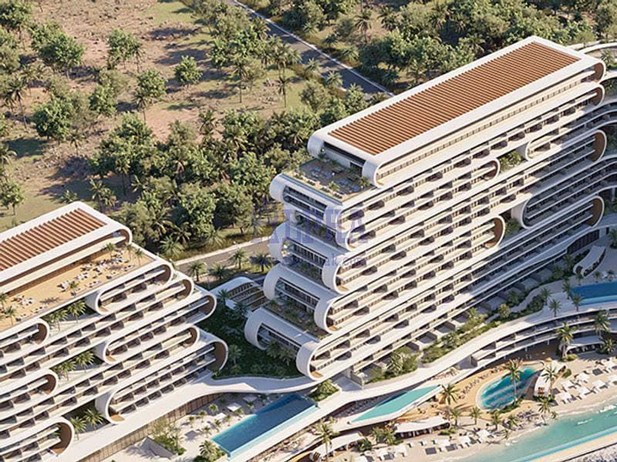 Luxurious Beachfront| Direct Seller | High floor-8-8