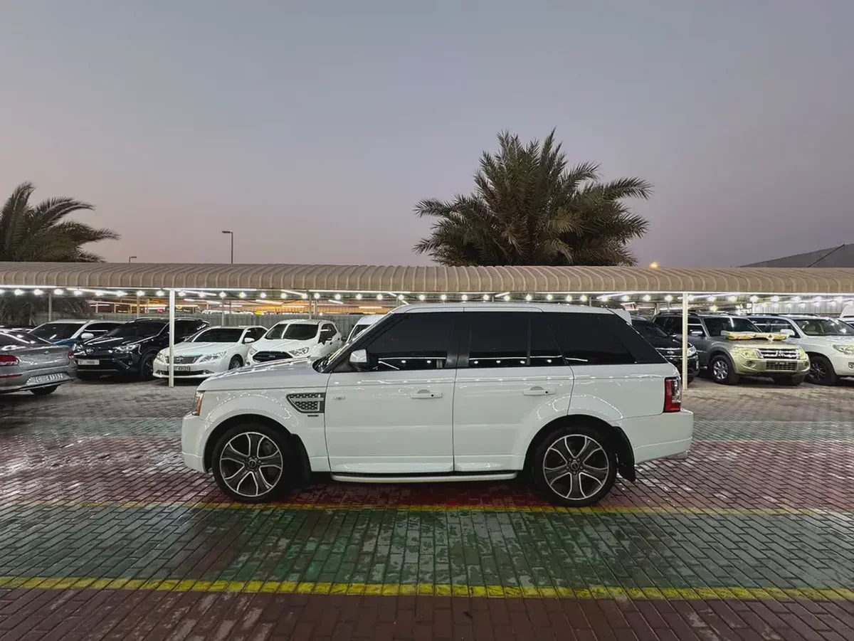 2012 Land Rover Range Rover Sport HSE GCC Specs in Excellent Condition-6-6