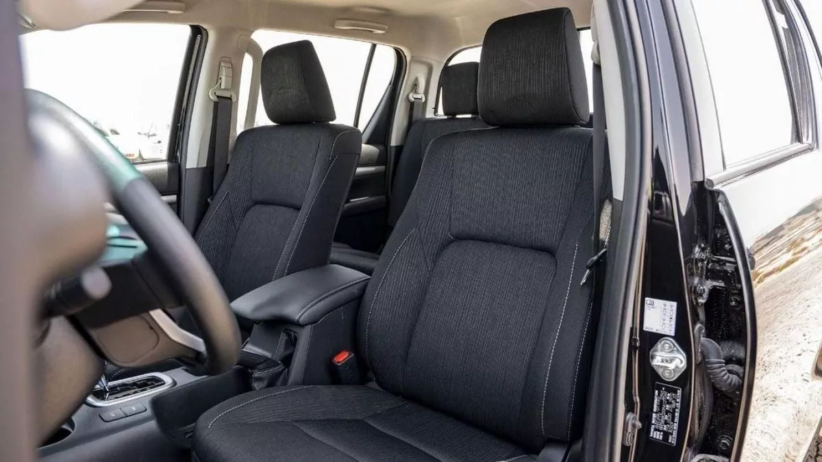 Toyota Hilux SGLX Toyota Hilux 2.4L Diesel AT 4x4 Full Option 2025-13-0