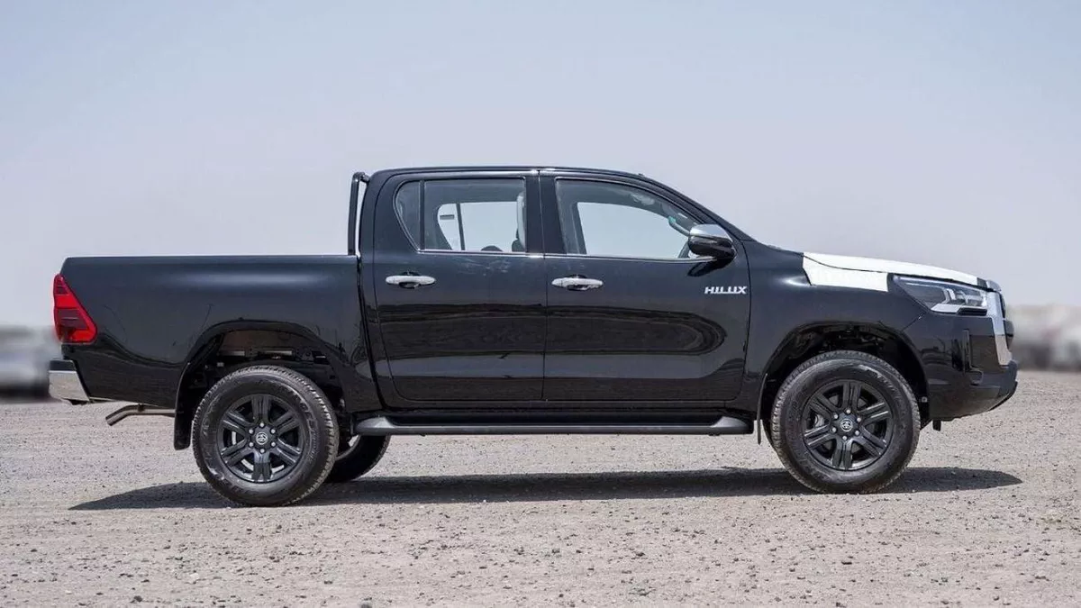 Toyota Hilux SGLX Toyota Hilux 2.4L Diesel AT 4x4 Full Option 2025-2-0