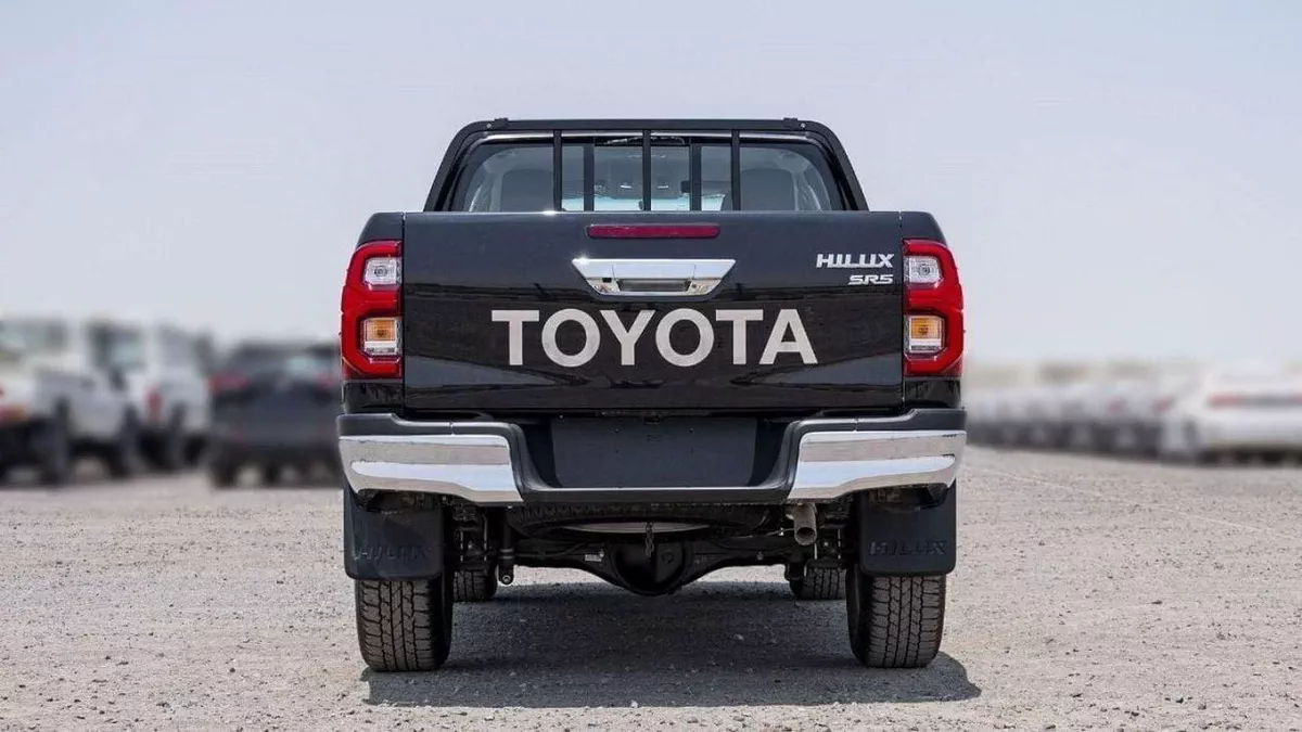 Toyota Hilux SGLX Toyota Hilux 2.4L Diesel AT 4x4 Full Option 2025-3-0