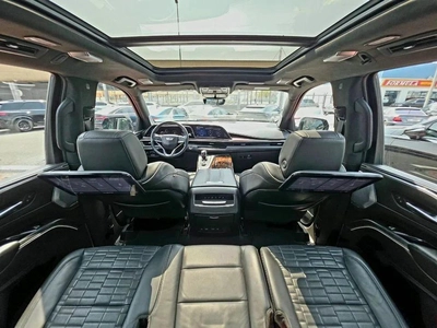 Cadillac Escalade Sport Platinum 6.2L AWD Original Paint 2021 GCC - AED 195,000 (AED 215,000)-2