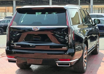 Cadillac Escalade Sport Platinum 6.2L AWD Original Paint 2021 GCC - AED 195,000 (AED 215,000)-8