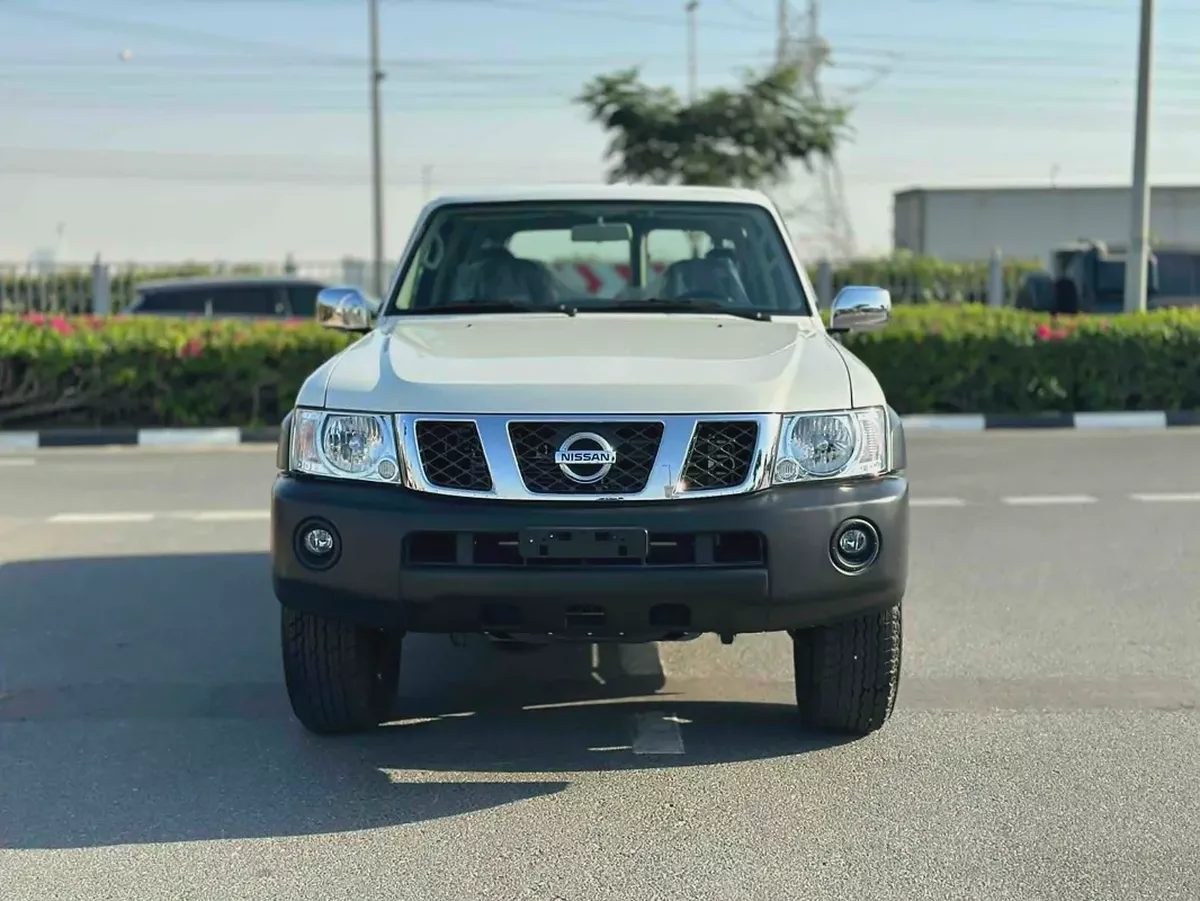 Nissan Patrol Safari GL 2023 GCC Specs-1-1