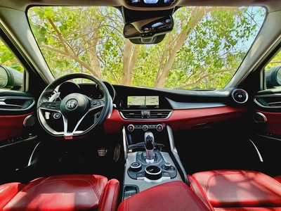 Alfa Romeo Giulia Super 2019 GCC Specs | 3 Months extendable warranty | 620 AED per month-4