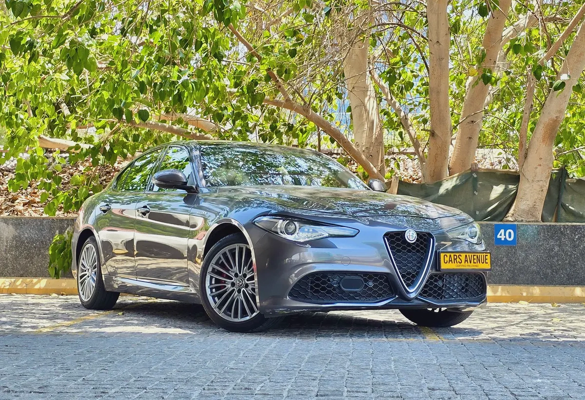 Alfa Romeo Giulia Super 2019 GCC Specs | 3 Months extendable warranty | 620 AED per month