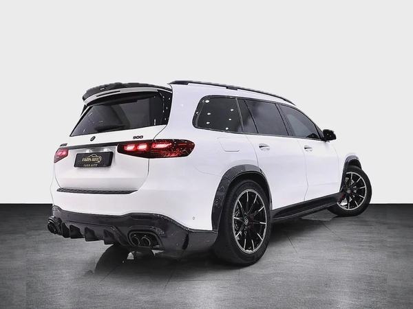 GLS 63 WITH FULL BRABUS 900 CARBON BODYKIT + PILOT SEATS + PREMIUM BRABUS INTERIOR + CARBON