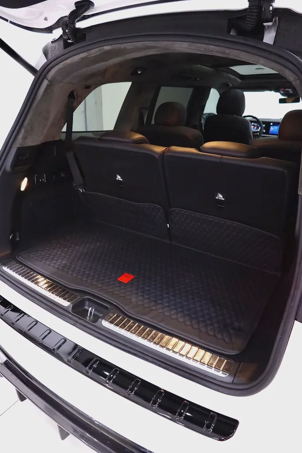 GLS 63 WITH FULL BRABUS 900 CARBON BODYKIT + PILOT SEATS + PREMIUM BRABUS INTERIOR + CARBON