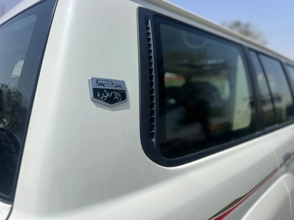 Nissan Patrol Safari 4.8L M/T