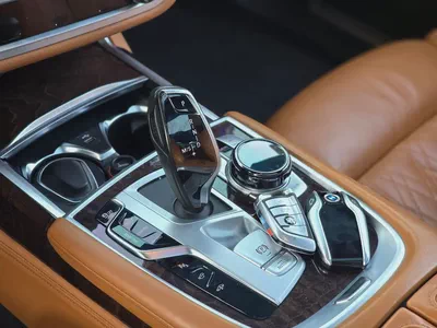 BMW 750Li xDrive 2020 GCC Specs - Luxury  Performance // Contraic serivce till 2027 // Full opi-11