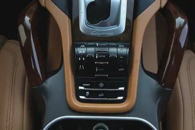 PORSCHE CAYENNE S - 2013 - GCC - FULLY LOADED - AMAZING CONDITION-16
