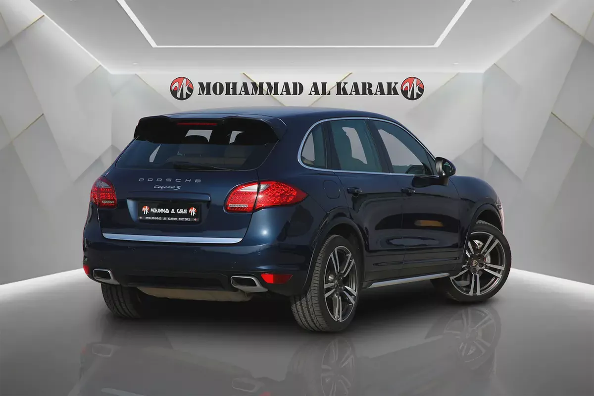 PORSCHE CAYENNE S - 2013 - GCC - FULLY LOADED - AMAZING CONDITION-5-5