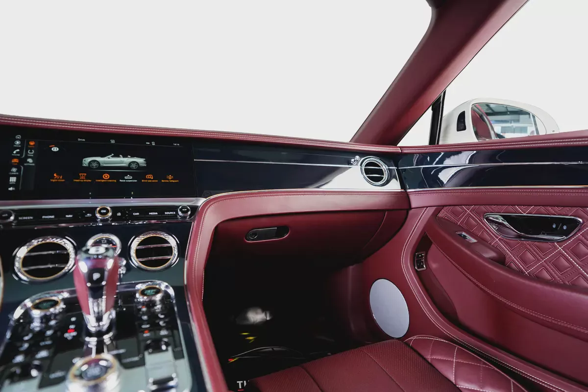 Bentley Continental GTC-W12-Chrome finish 22inch Rims-Sport body-Well maintained-10-10