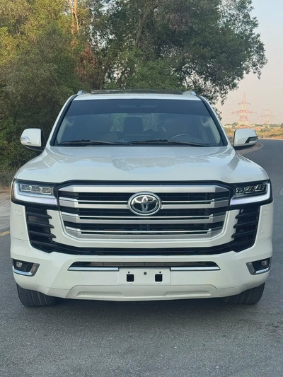 Toyota Land Cruiser GXR 2019 GCC Specs-0