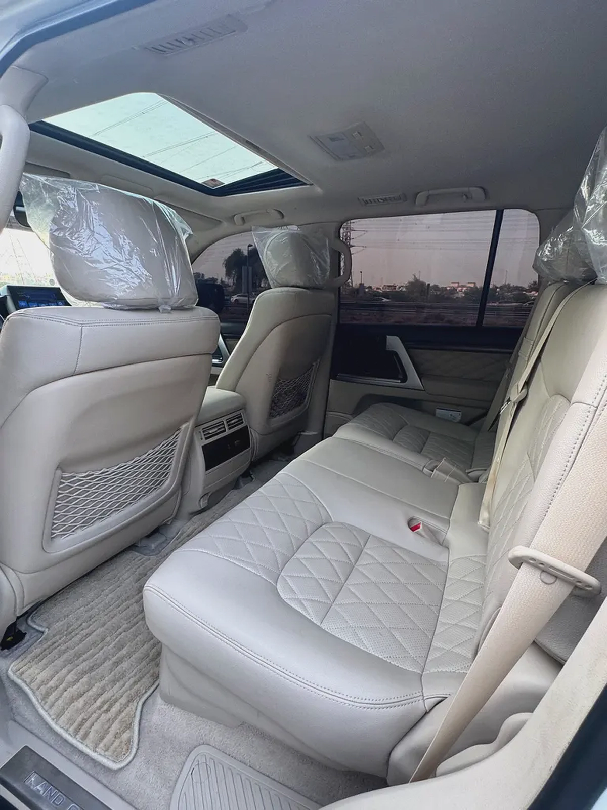 Toyota Land Cruiser GXR 2019 GCC Specs-10-10