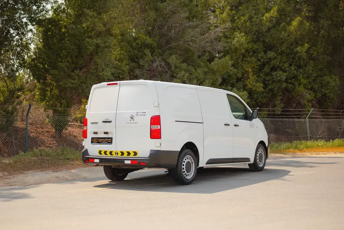 Peugeot Expert | Delivery Van | Automatic | GCC Specs | Ref#P01925-2-2