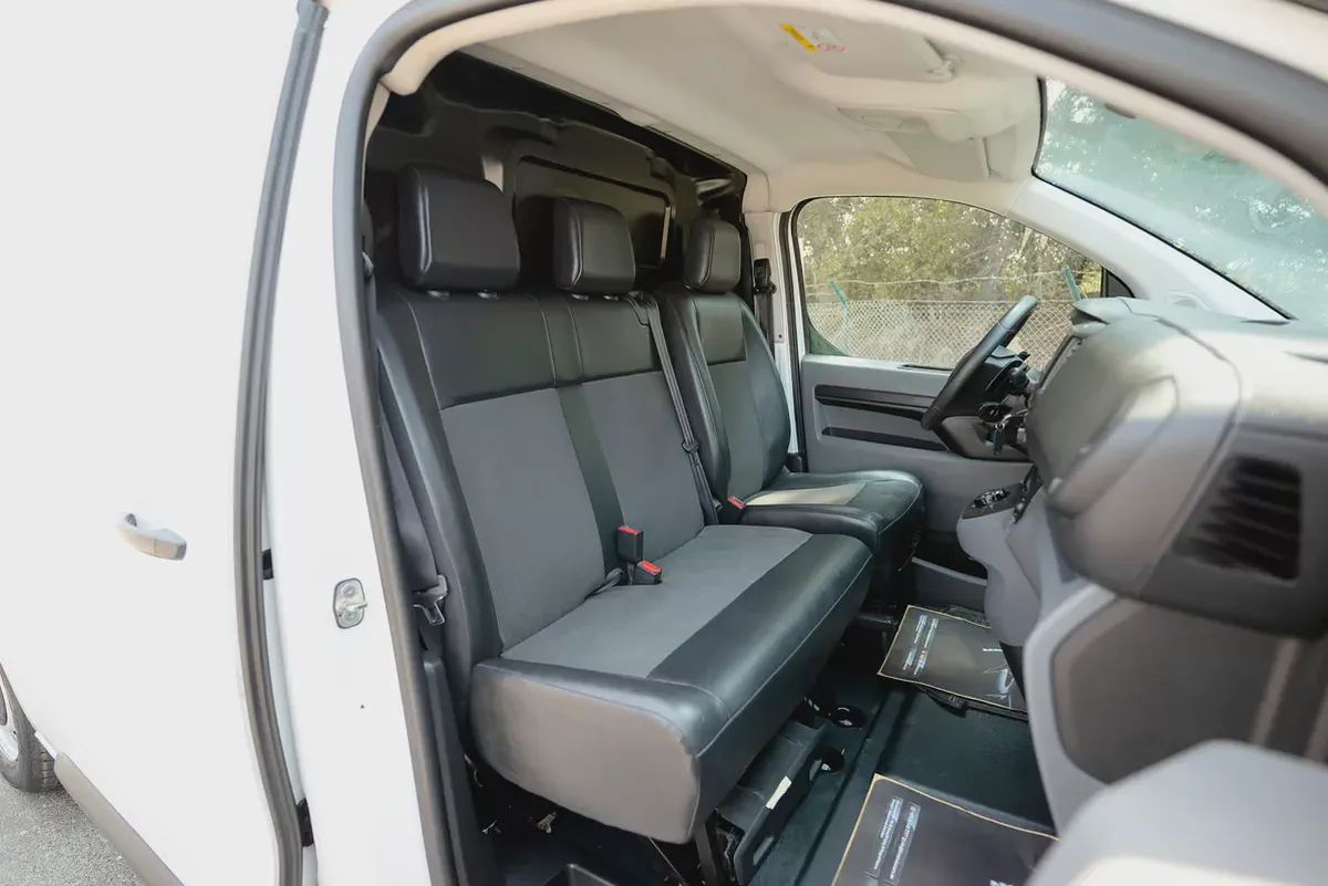 Peugeot Expert | Delivery Van | Automatic | GCC Specs | Ref#P01925-8-8