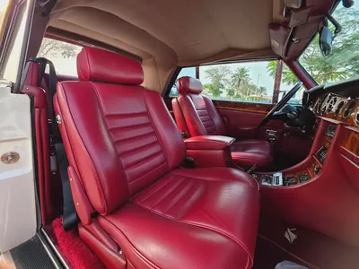 Rolls-Royce Corniche 1989 - Japanese Specs - Classic Luxury-14