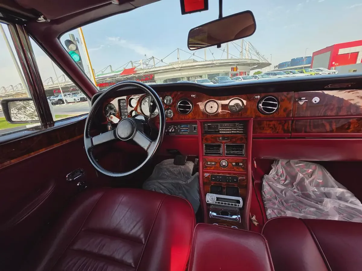 Rolls-Royce Corniche 1989 - Japanese Specs - Classic Luxury-15-15