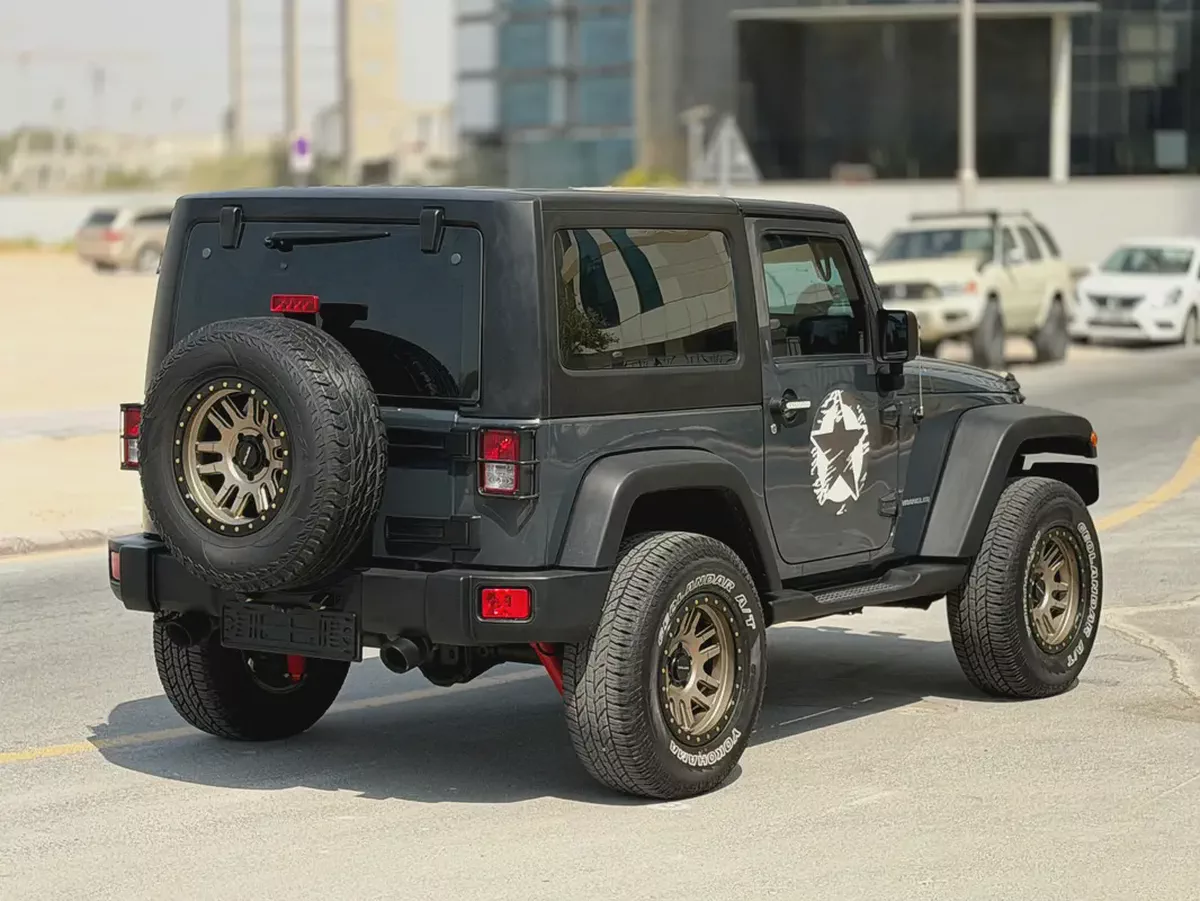 Original Paint | 2017 Jeep Wrangler Sport | GCC Specs - Well Maintained-12-12
