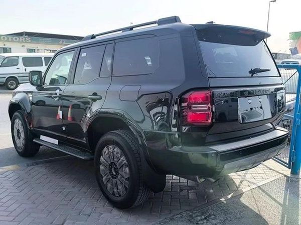 TOYOTA PRADO VXR 2.4L