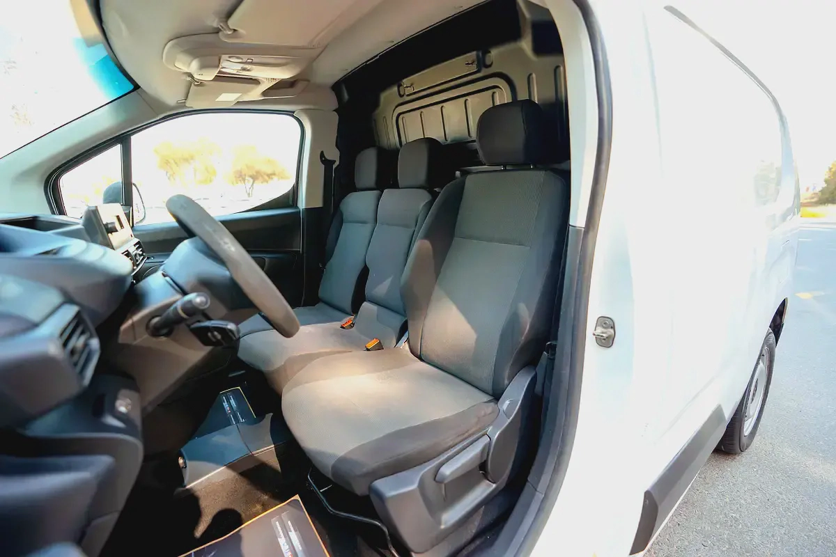 Peugeot Partner | Delivery Van | GCC Specs | Ref#P40285-7-7
