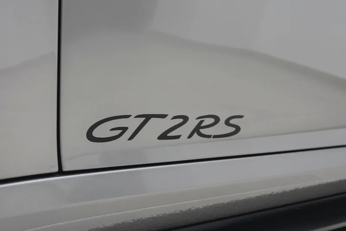 2018 PORSCHE 911 GT2 RS WEISSACH I GCC WITH DEALER WARRANTY-8-8