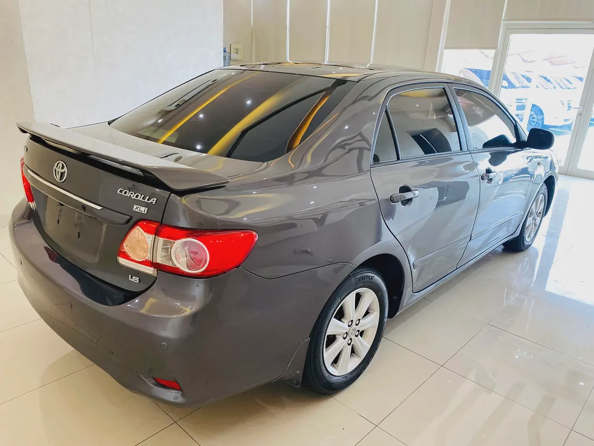 Toyota Corolla 2011 Limited Edition GCC Specs - Excellent Condition-9-9