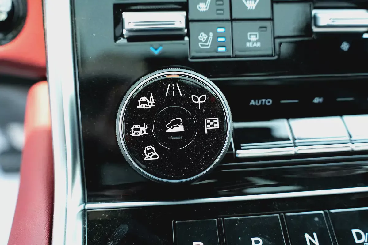 Nissan Patrol LE Platinum 2026 | GCC Specs | Brand New-15-15