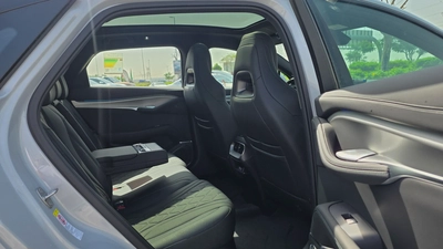 BYD SEALION 7 (Grey)-7