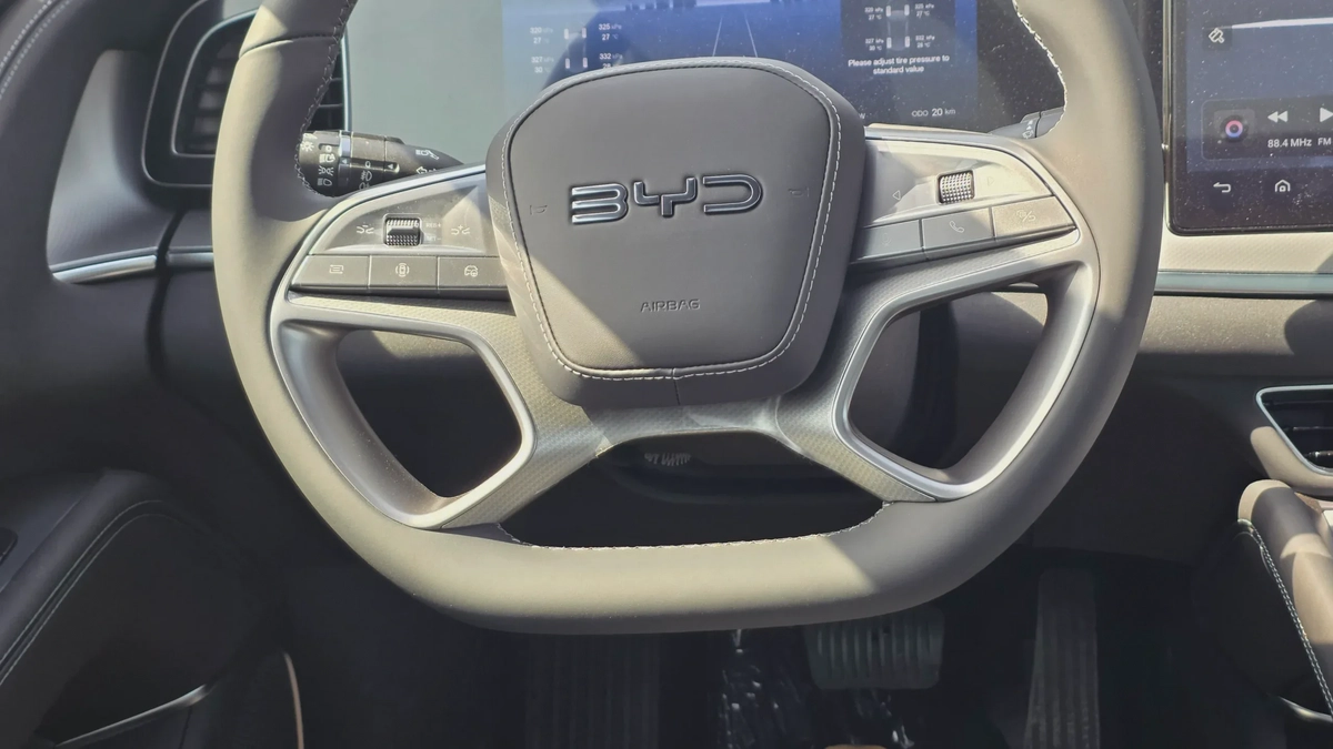 BYD SEALION 7 (Grey)-12-12