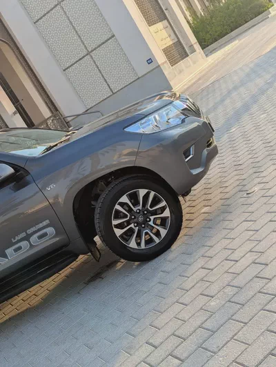 2022 Toyota Prado TXL Full Option V6 4.0L | 27,709 KM | GCC Specs | AED 129,000-18