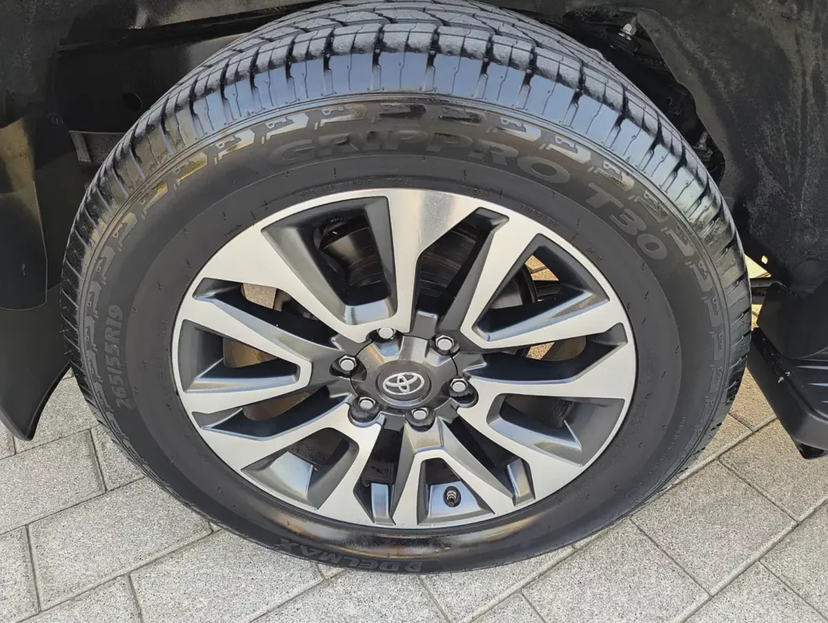 2022 Toyota Prado TXL Full Option V6 4.0L | 27,709 KM | GCC Specs | AED 129,000-19-19