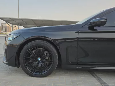 BMW 7-Series 740Li 2019 American Specs-16