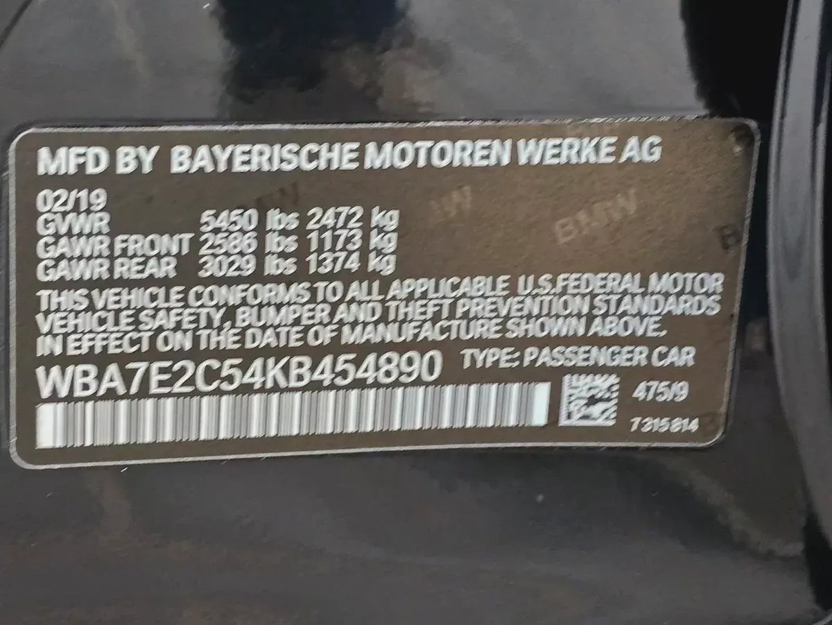 BMW 7-Series 740Li 2019 American Specs-15-15
