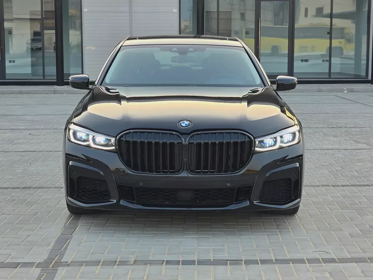 BMW 7-Series 740Li 2019 American Specs