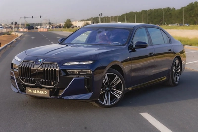 BMW 740i M Sport Individual – 2025 | GCC | LOW MILEAGE || 8,853 KM | 5 YEARS SERVICE AND WARRANTY-0