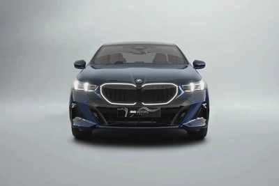 4,426 AED / 60 months | 0% DP | 2024 BMW 520i M Sport / Full AGMC BMW Service History-2