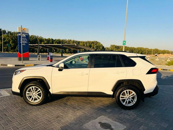Toyota RAV4 XLE  2.5  FOR EXPORT ONLY