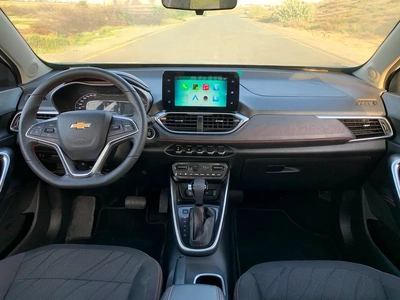 Chevrolet Groove Premier-8