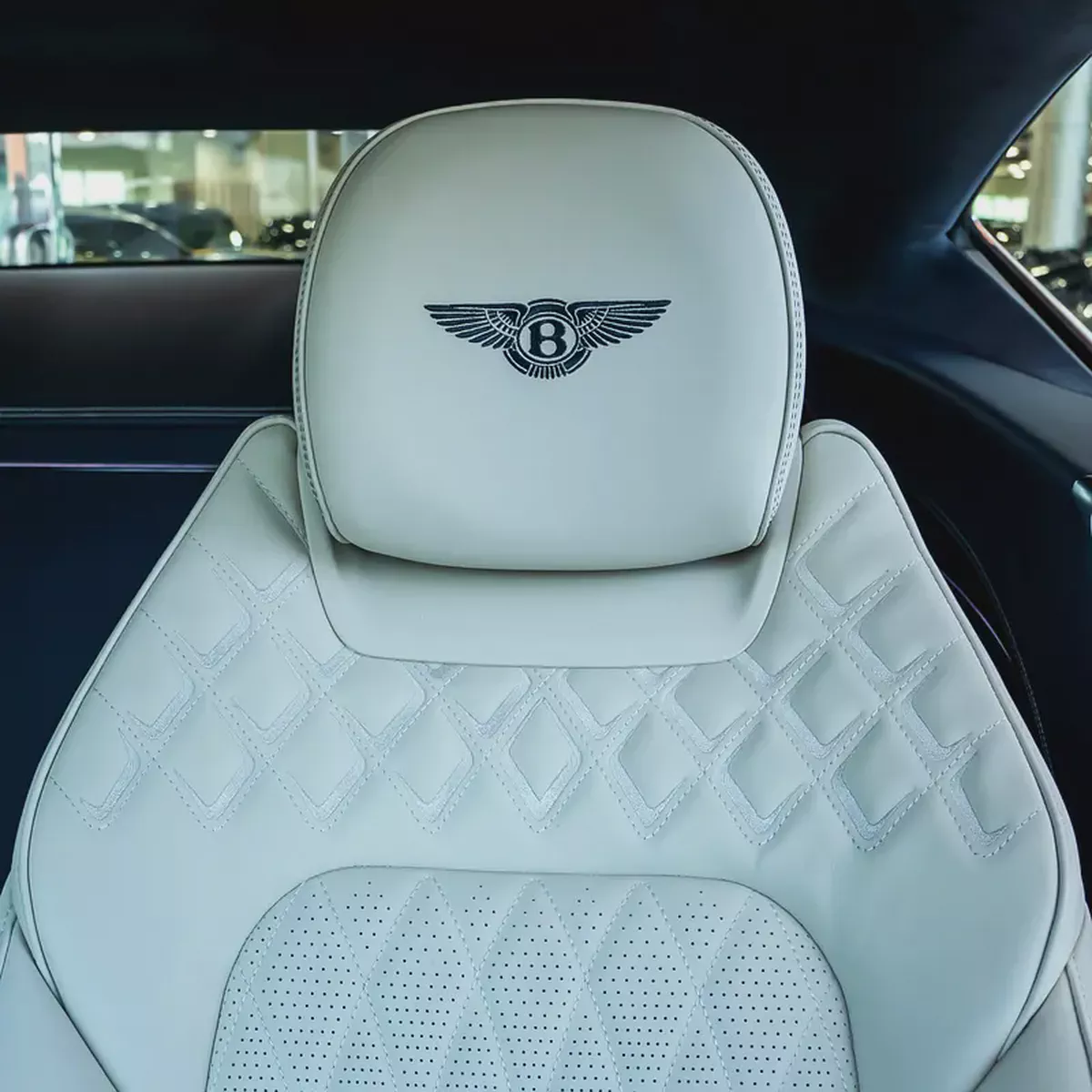 Bentley Continental GT AZURE V8 2026 DONE ONLY 4000KM-12-12