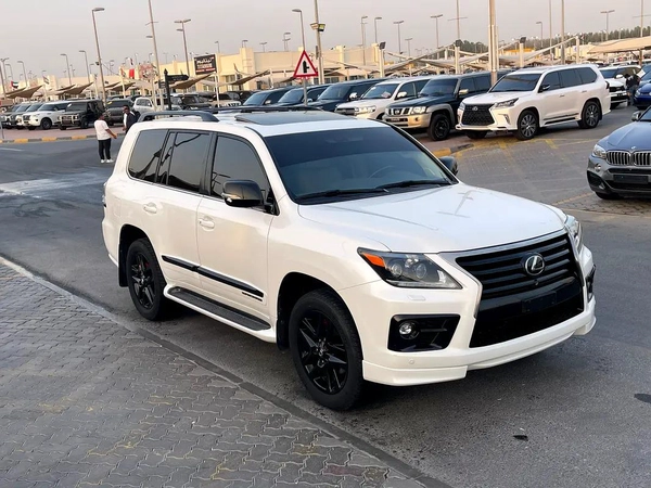 لكذس LX570 محول وكاله بلاك اديشنLexus LX 570 Sport 2014 - GCC Specs - Perfect Condition
