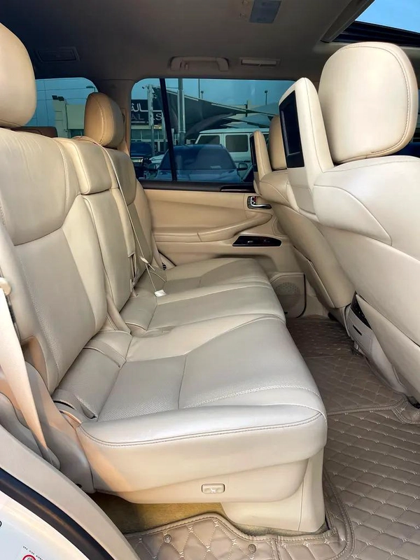لكذس LX570 محول وكاله بلاك اديشنLexus LX 570 Sport 2014 - GCC Specs - Perfect Condition